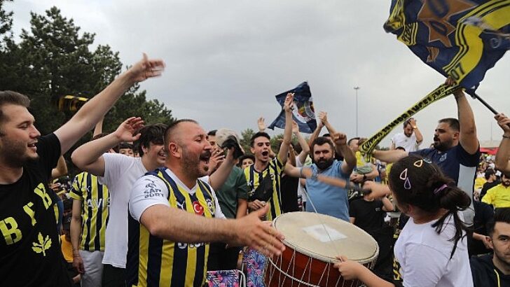 EuroLeague Şampiyonluk Heyecanı Ahlatlıbel’de Yaşandı