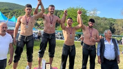 Gölcük Belediyespor Pehlivanları Muvaffakiyete Doymuyor