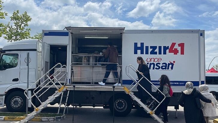 Hızır 41, Kariyer Fuarı’nda afet hazırlıklarını tanıttı