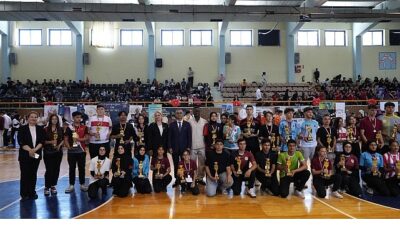 İzmir İmam Hatipler Bilim, Kültür, Sanat ve Spor Şenliği Coşkuyla Gerçekleşti