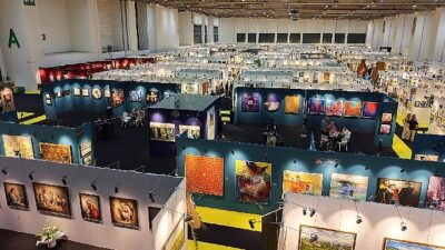 İzmir’de sanat ve antika fuarına ağır ilgi