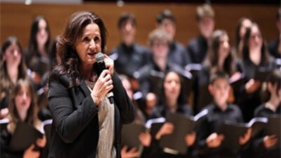 Kalemin İzinde “Ezgi”ler vakit seyahatine çıkardı