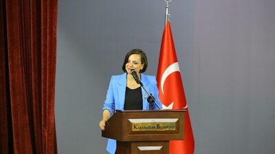 Karabağlar Belediyesi’nde aday memurlar yemin etti