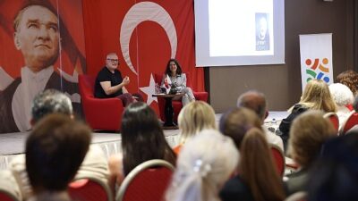 Levent Üzümcü, Çeşme’de ‘sanat ve hayat’ üzerine konuştu