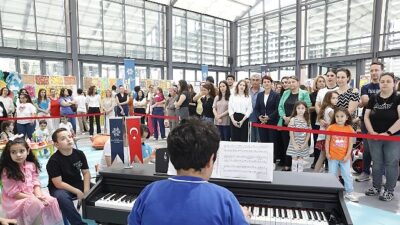 Lider Çerçioğlu’nun Aydın’a Kazandırdığı Otizm Merkezlerinin Öğrencilerinden Sanat Standı