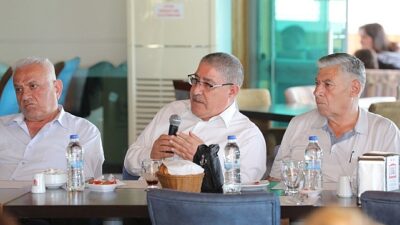 Lider Önal, muhtarlarla buluştu – “Daha hoş bir Bayraklı için çalışıyoruz”