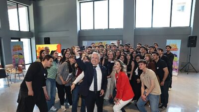 Lider Şadi Özdemir Gençlik Bayramı’nda gençlerle buluştu