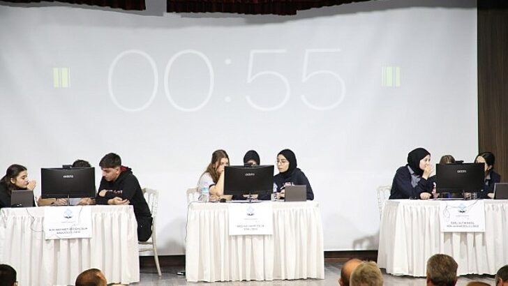 Lise Öğrencileri İnegöl’e Dair Bilgilerini Yarıştırdı