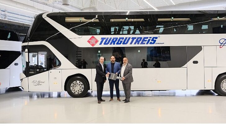 MAN, Türkiye’deki birinci çift katlı otobüs teslimatını Turgutreis Group Turizm’e yaptı