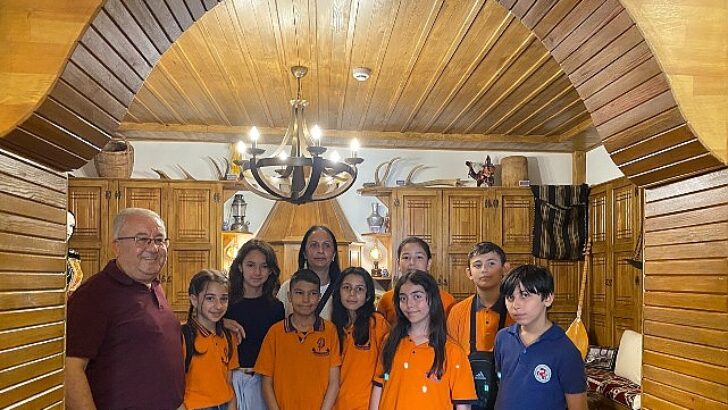 Öğrencilerden Kültür Konutu’na ziyaret