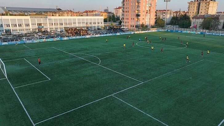 Selçuklu Belediyesi Ortaokullar Ortası Futbol Turnuvasında Şampiyonlar Aşikâr Oldu