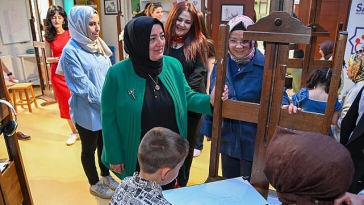 Selçuklu Sanat ve Tasarım Atölyesi, “Anneme Sürprizim Var” Aktifliğine Konut Sahipliği Yaptı