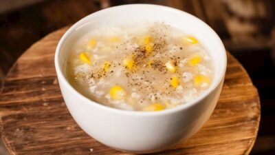 Tavuklu Mısır Çorbası
