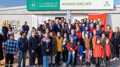 UNICEF ve Netflix güç birliğiyle kurulan GENÇ ALAN, sarsıntı bölgesindeki gençlere umut olmaya devam ediyor