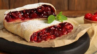 Vişneli Strudel