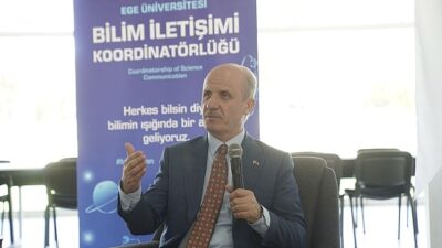 YÖK Lideri Prof. Dr. Erol Özvar, Bilim İrtibatı Ofisinde Egeli gençlerle buluştu
