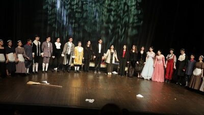 12. Liseler Ortası Tiyatro Buluşması 32 Lisenin İştiraki ve Seyircinin Ağır İlgisiyle Karşılandı