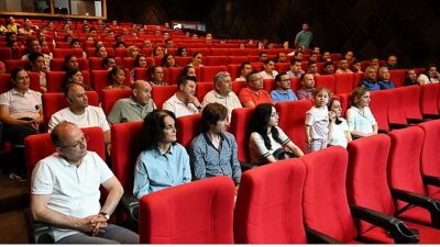 Belediye binasında bayram buluşması