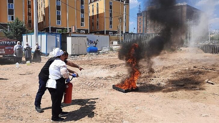 Büyükşehir İtfaiyesi’nden uygulamalı eğitimi