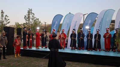 Derince Sağlıklı Hayat Parkı’nda müzik dolu akşam