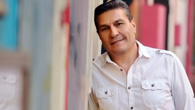 Efsane müzik ‘Sev Yeter’e yine ilham veriyor