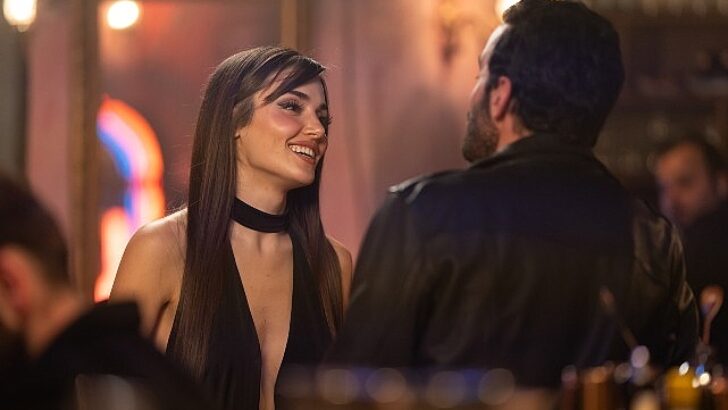Hande Erçel ve Barış Arduç’un Başrollerinde Yer Aldığı Disney+’ın ‘Aşkı Hatırla’ Dizisinden Yeni Tanıtım Yayınlandı!