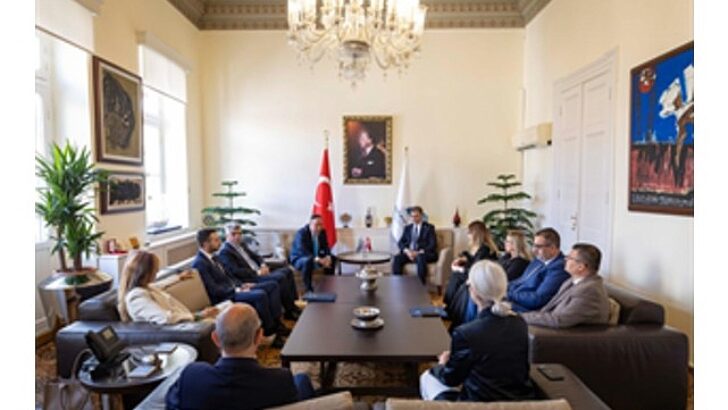 İzmir ve Selanik ortasındaki dostluk köprüsü güçleniyor