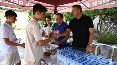 Kemer Belediyesi’nden LGS’ye giren öğrencilere su ve şeker