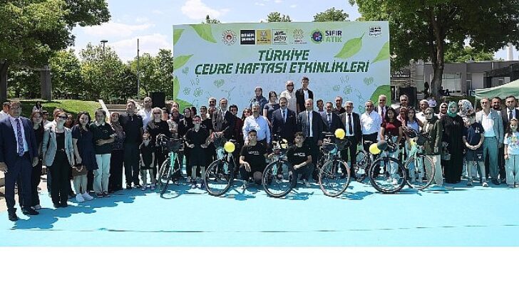 Konya Büyükşehir’in Etraf Müsabakalarında Dereceye Giren Öğrencilere Mükafatları Verildi