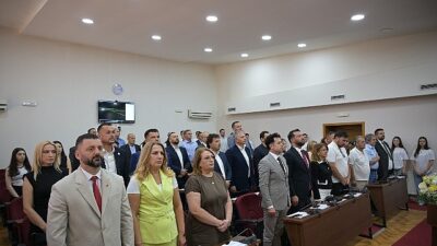 Lider Şadi Özdemir Peja’nın Kurtuluş Günü merasimlerine katıldı