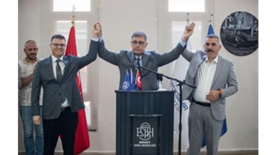 Lider Tugay ESHOT işçisiyle bayramlaştı