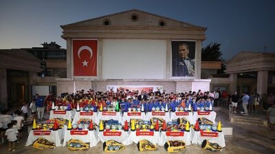 Menderes Belediyesi’nden Spora Dayanak