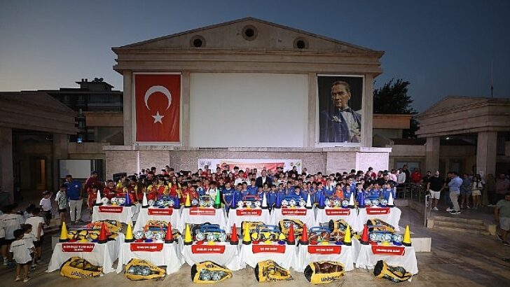 Menderes Belediyesi’nden Spora Dayanak