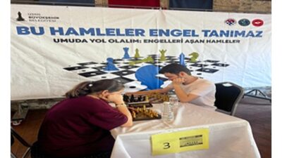 Satranç turnuvasında ataklar mahzurları aştı