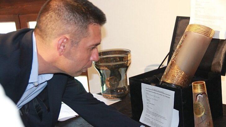 Seferihisarlı sanatkarlardan Efes Selçuk’ta ”Cam’da Antik Ege” standı