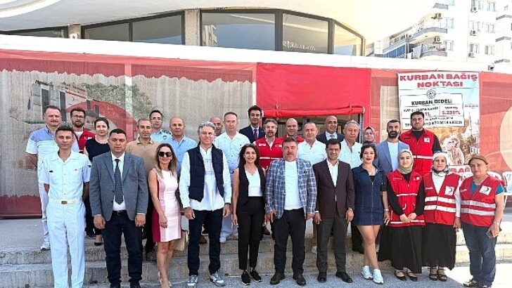 Türk Kızılay Bayraklı Şubesi’nden Manalı Kahvaltı Buluşması