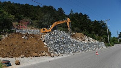 Uludağ yolunda kaçak yapılara müsaade yok