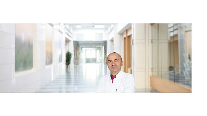 UV filtresi olmayan gözlükler yarardan çok ziyan getiriyor