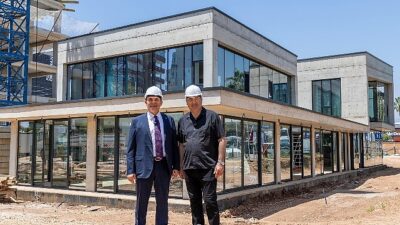 Yenişehir Belediyesi Mersin’e kent kütüphanesi ve oyuncak müzesi kazandırıyor