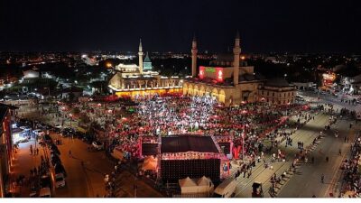 15 Temmuz’un 9. Yılında Konyalılar Mevlana Meydanı’nda Buluştu