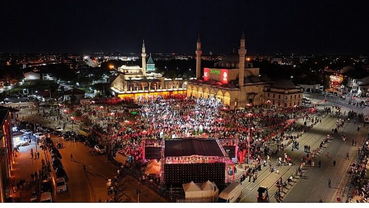 15 Temmuz’un 9. Yılında Konyalılar Mevlana Meydanı’nda Buluştu