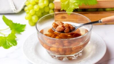 5 Dakikada Üzüm Hoşafı Tarifi