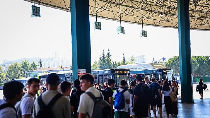 800CK, 1 ayda 46 bin vatandaşı kıyılara taşıdı
