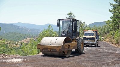 Alanya Şıhlar Mahalle yolu asfalta kavuştu