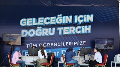Bağcılar’da üniversite adaylarına fiyatsız tercih danışmanlığı