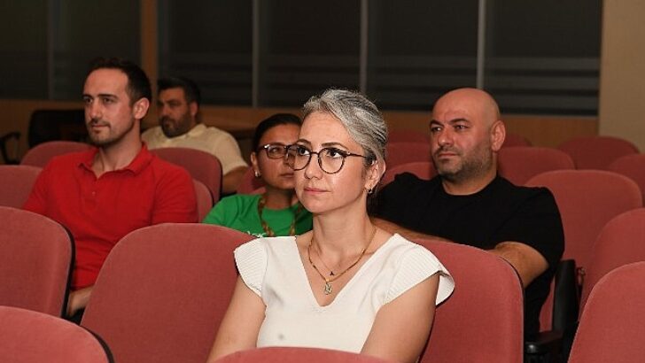Belediye işçisine hayat kurtarmaya yönelik seminer