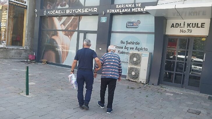 Büyükşehir, gereksinim sahibi vatandaşların yanında
