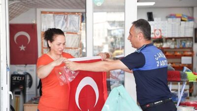 Canik Belediyesi Caddeleri Sokakları Türk Bayrağıyla Donattı