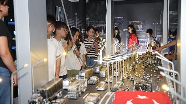 Canik Belediyesi’nin 15 Temmuz Müzesine Ziyaretçi Akını