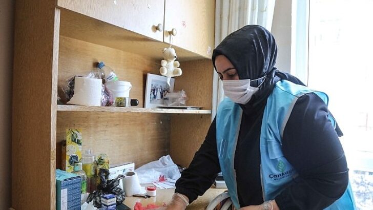 Çankaya’dan yaşlı ve engellilere meskende paklık hizmeti